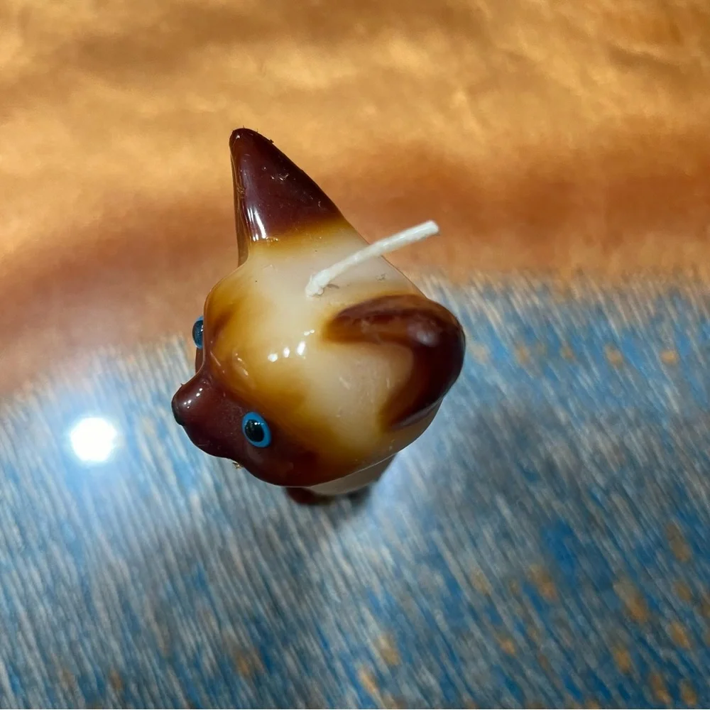 Vintage blue eyes Siamese cat candle new